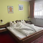 Maison d'hôtes Gaestehaus Eberl - Rita Finkenberg